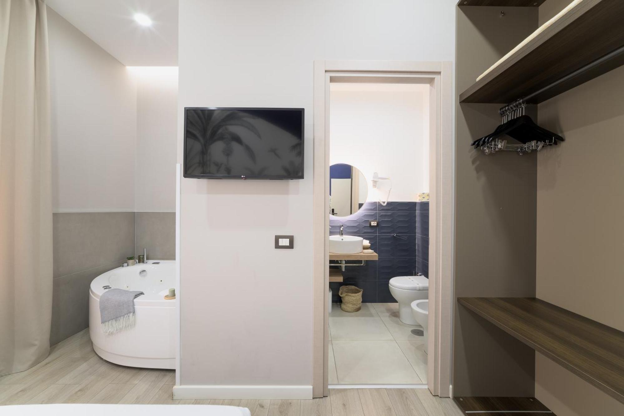 B&B Les Lumieres Salerno Exterior photo